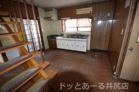 【居間・リビング】 | 瀬木戸建て