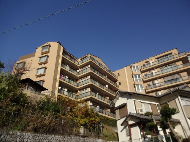 アートフォルム山手の外観