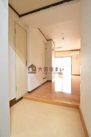【玄関】 | シャトー西川