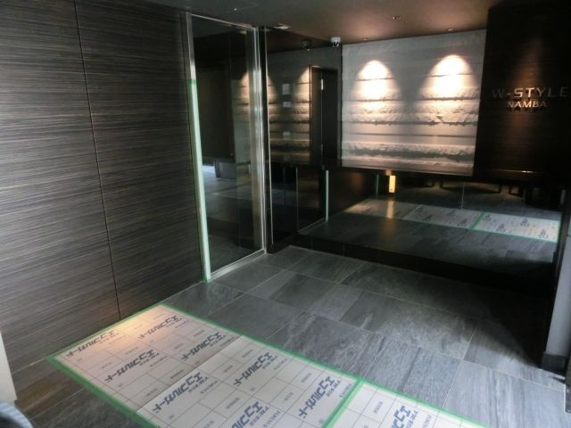 W－STYLE難波のロビー