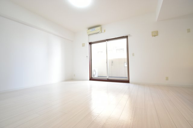 GROOVE難波西の居間・リビング