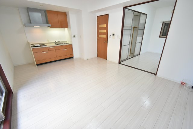 GROOVE難波西の居間・リビング