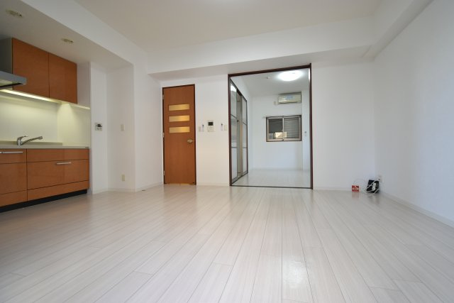 GROOVE難波西の居間・リビング