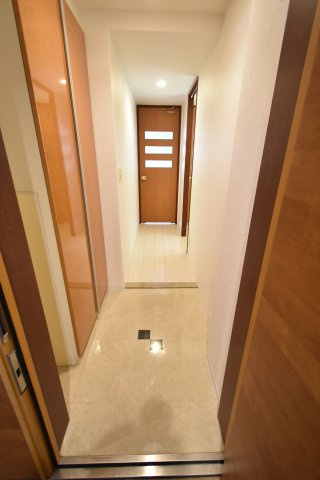 GROOVE難波西の玄関