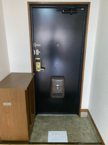 ベルメゾン喜志の玄関