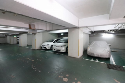【駐車場】 | ロイヤルハイツ今福鶴見駅 | 駐車場あります