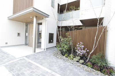 【エントランス】 | シャーメゾン大和高田