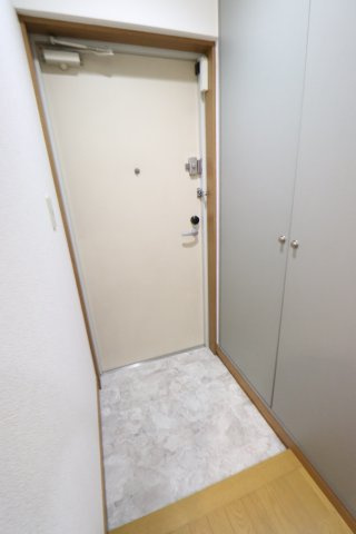 セントラルハイツの玄関