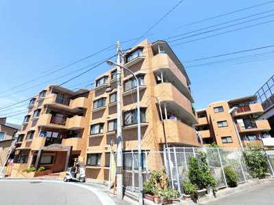 【外観】 | ダイアパレス杉田第２ | 総戸数３５戸、昭和６２年５月築、管理人は日勤勤務につき管理体制良好です♪