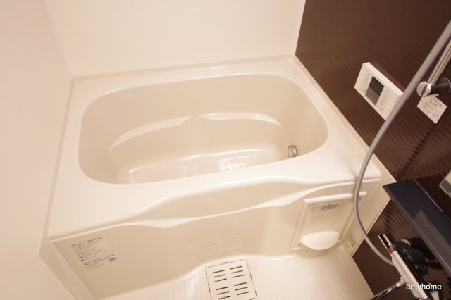 スプランディッド難波WEST 仲介手数料無料の浴室