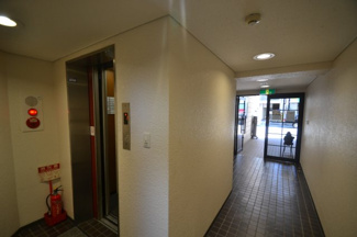 【エントランス】