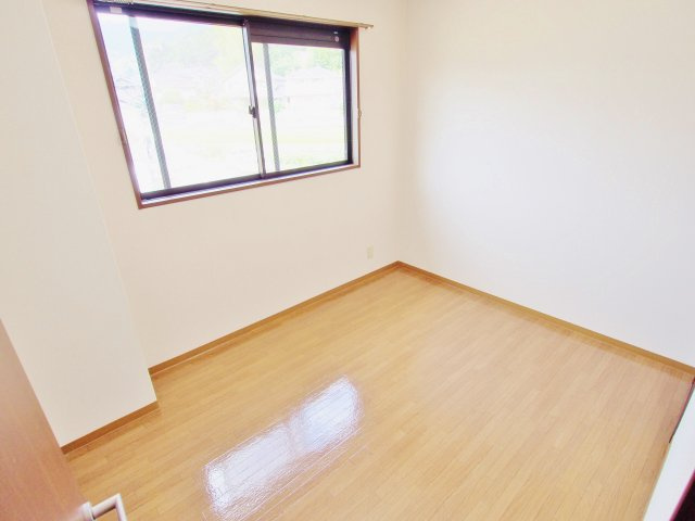 プルミエールF.Tの洋室