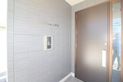 【エントランス】 | La Maison上野坂