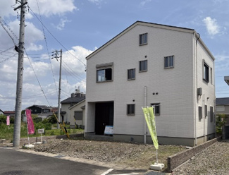 【外観】 | 岐阜市鏡島新築分譲全10区画！太陽光発電システム搭載！ZEH住宅！耐震等級3・住宅性能評価書取得！ | 岐阜市鏡島新築分譲全10区画！太陽光発電システム搭載！ZEH住宅！耐震等級3・住宅性能評価書取得！