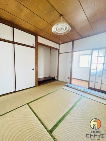 井上ビルの和室