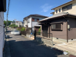 【前面道路含む現地写真】