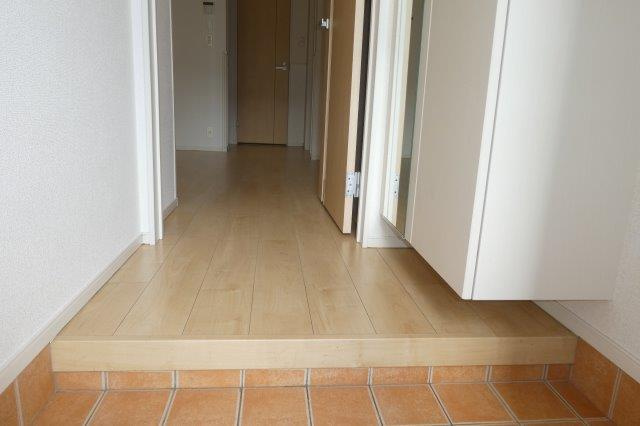 ダイヤモンド・ノアＢの玄関