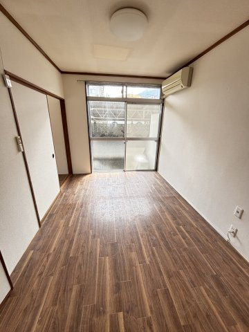 コーポラス美山　A棟