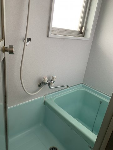 コーポラス美山　A棟の浴室