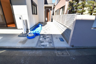 【駐車場】 | 現地見学や資料請求などお気軽にお問合せ下さい。
周辺環境とあわせて現地もご案内致します。