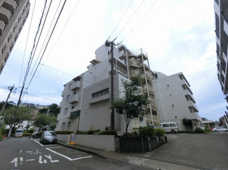 【外観】 | 総戸数３８戸、昭和５５年６月築、管理人は巡回勤務につき管理体制良好です♪