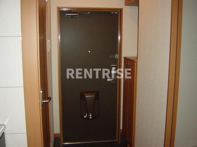 ロイヤル木の家 Ⅱ番館の玄関|玄関(イメージ)