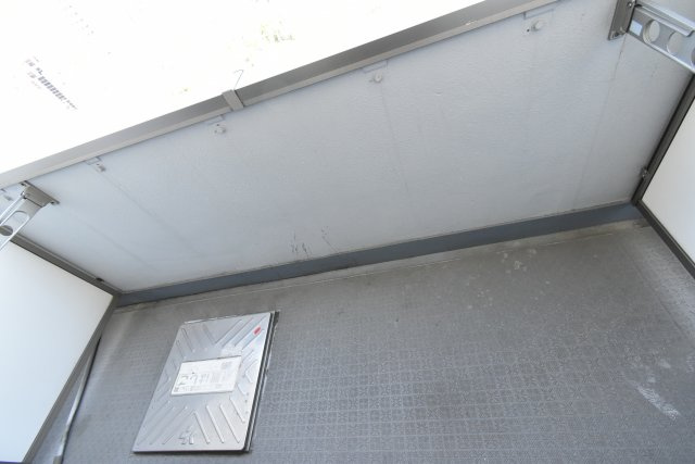 ハクユウ元町のバルコニー