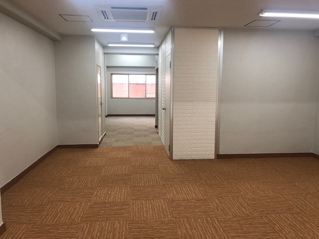 池原第一ビルの内装