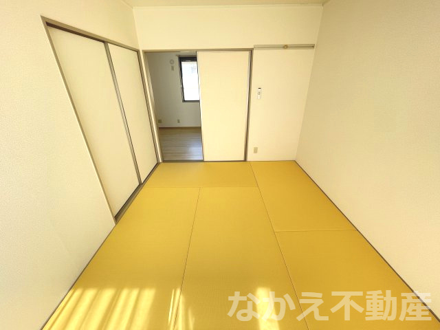 【寝室】 | 広くて明るい寝室