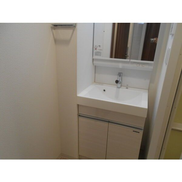 HRフロントリーガル難波WESTの洗面所