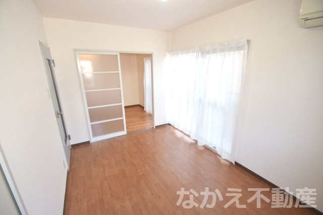 【居間・リビング】 | 使いやすい居間です