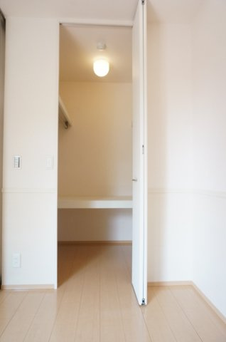 パレス丹波　弐番館の収納