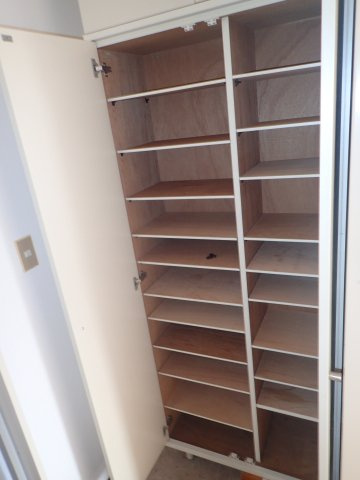 ハイツKAKIHATAの玄関