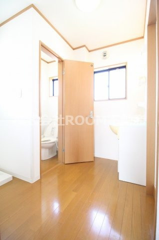 蓼池マンションルビィの洗面所|ゆったりとスペースのある洗面所