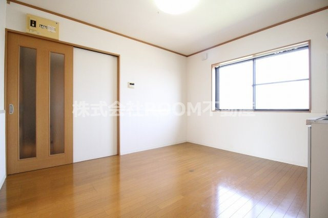 蓼池マンションルビィの居間・リビング|こちらの居間で趣味の時間をお楽しみください