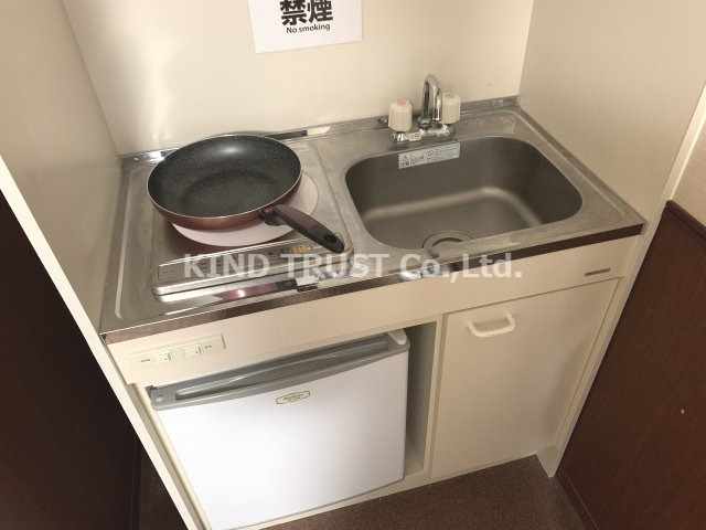 ひふみ苑天満橋のキッチン