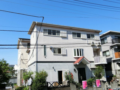 【外観】 | 王禅寺テラスハウス | ペット＆楽器OK！「新百合ヶ丘」駅にアクセス可能な最寄りバス停より徒歩3分！便利な立地のテラスハウスです♪
