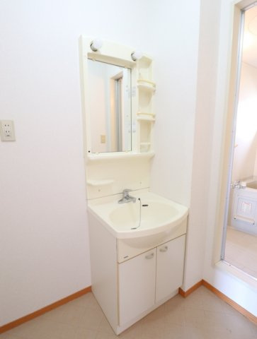熊本市東区広木町のアパートの独立洗面台