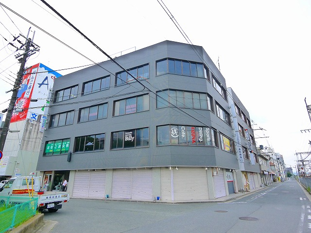 カイモト第三ビルの外観
