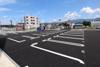 【駐車場】 | ノイハイマート