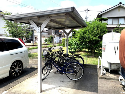 【その他共用部分】 | アムールミシマE | 屋根付き駐輪場
