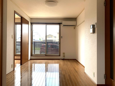 【居間・リビング】 | アムールミシマE | LDK10帖