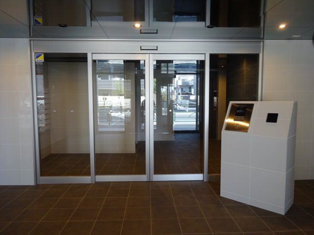 SQUARE CITY新小岩のエントランス