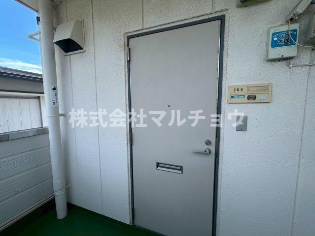 エステイト新屋敷の玄関|きれいな玄関です