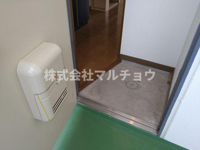 エステイト新屋敷の玄関|収納もある玄関です