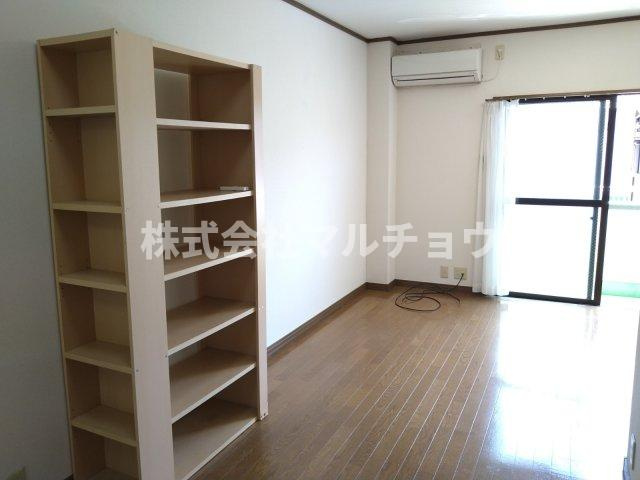 エステイト新屋敷の居間・リビング|おしゃれなリビングです