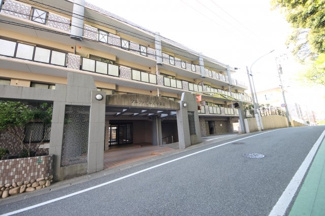 【外観】 | うれしい角部屋の4LDK。可動間仕切りで3LDKとしても使用できます！