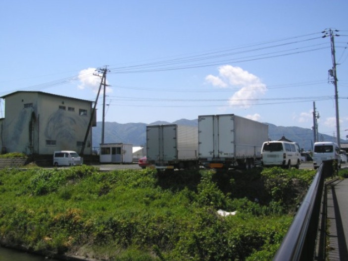 ５６６２２　大垣市横曽根土地の外観