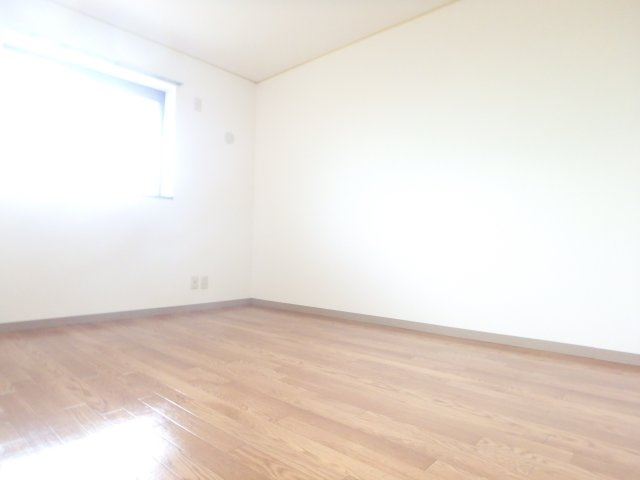 アメニティFMの寝室|※別部屋の写真となります。