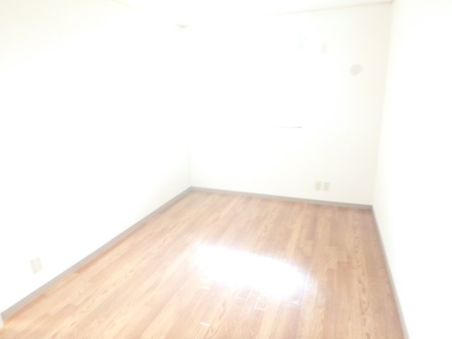 アメニティFMの居間・リビング|※別部屋の写真となります。
